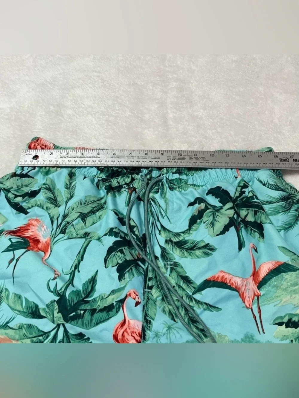 Old Navy Men's Flamingo Tropical Swim Trunks Size L Resort Wear Beachside Aloha